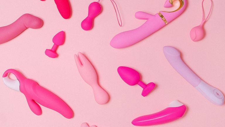 Vibrator or dildo? It’s that easy to make the right choice!